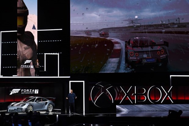 E3 Fuarı'na Porsche damgasını vurdu