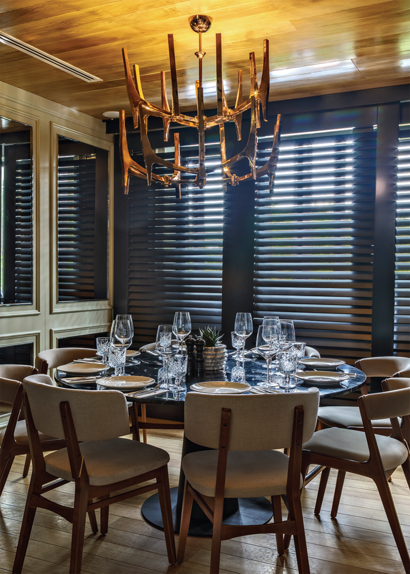 Steakhouse değil,şehir kulübü