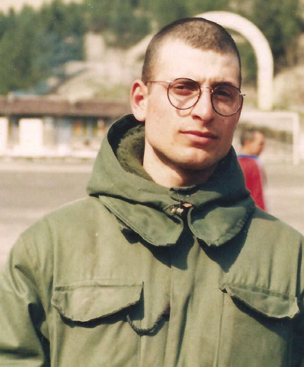 Kocamustafapaşa'nın en güzel abisi: Can Yılmaz