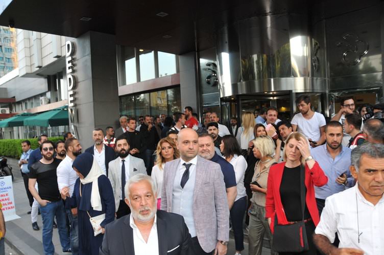 ‘Tankın önüne yatan kardeşe, çatıdan jete atlayan gençlere selam olsun’