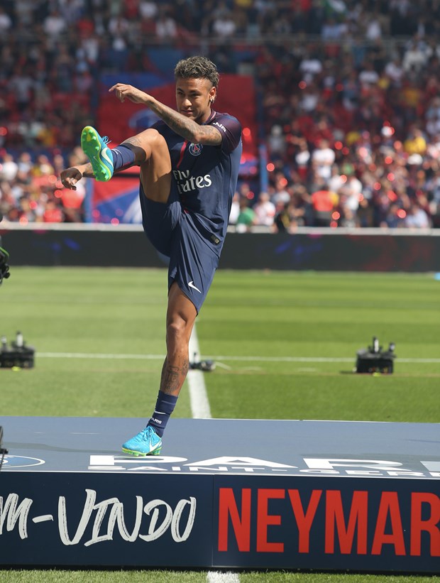 Neymar futbolda kazandı, aşkta kaybetti