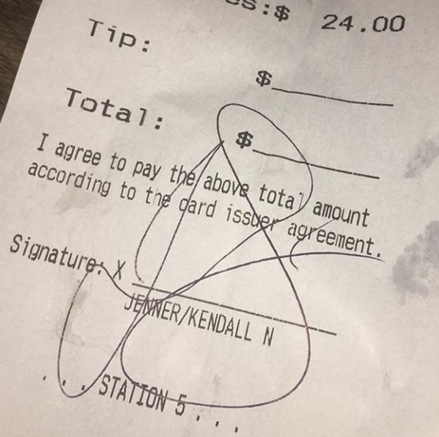 Kendall Jenner bahşiş ödemeyince alay konusu oldu