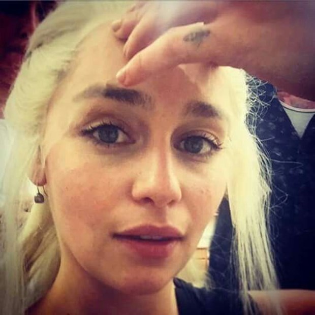 Game of Thrones’un yıldız oyuncusu Emilia Clarke hakkında bilinmeyenler