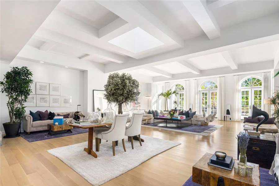 Jennifer Lopez evini satışa çıkardı