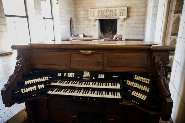 Katy Perry Papa'dan onay bekliyor