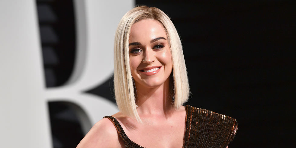 Katy Perry Papa'dan onay bekliyor