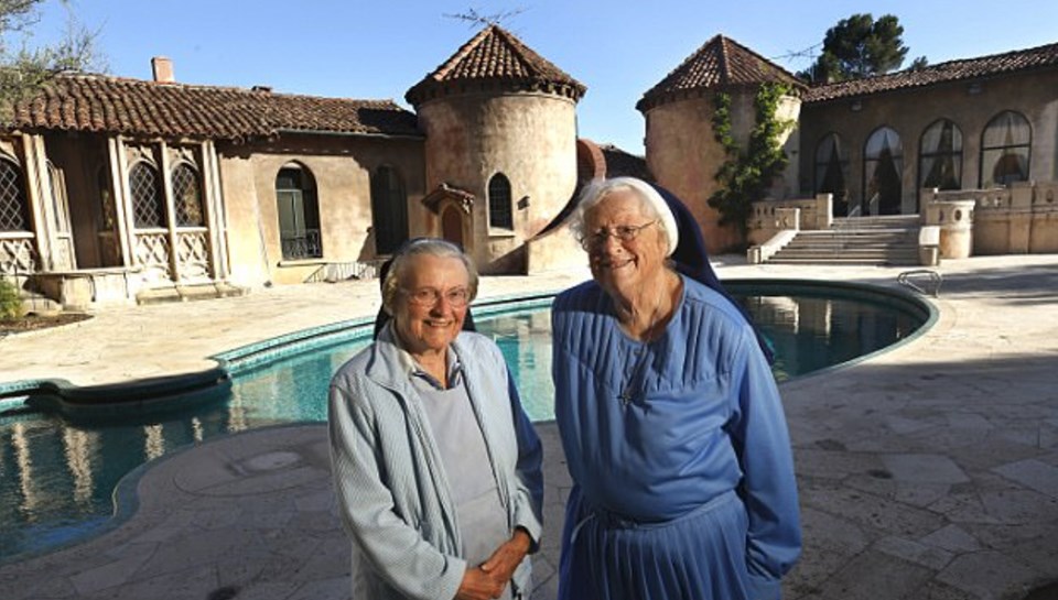 Katy Perry Papa'dan onay bekliyor