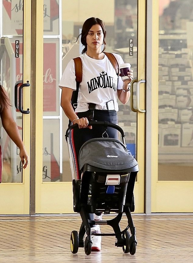 Ünlü güzelleri bir de makyajsız görün