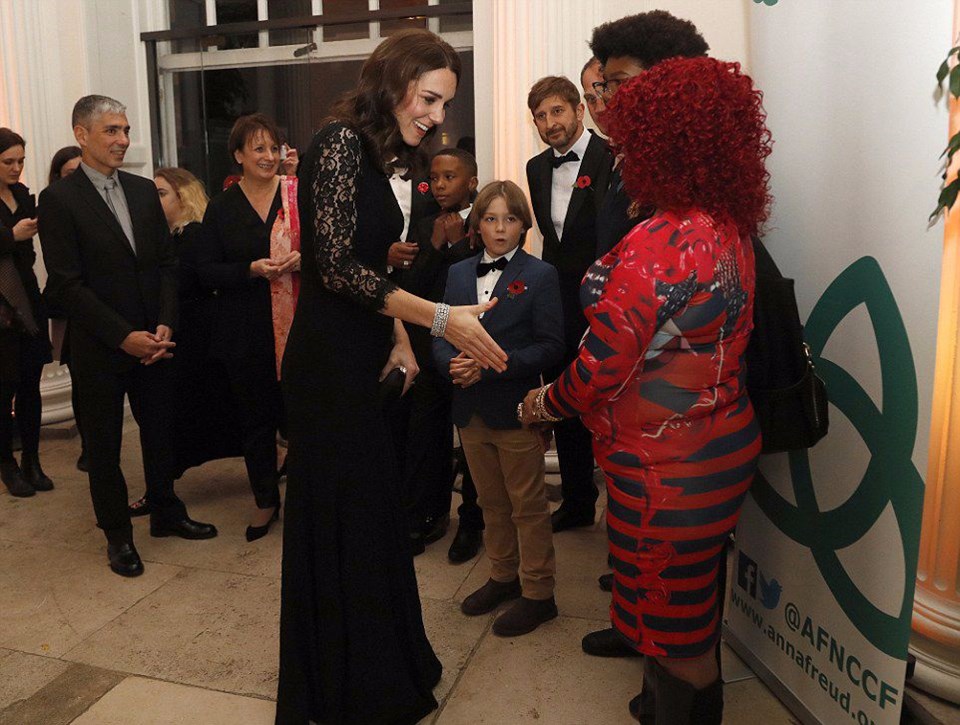 Kate Middleton'dan gövde gösterisi