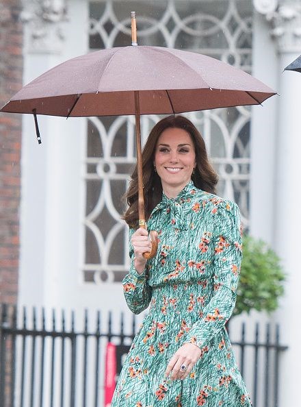 Kate Middleton'dan gövde gösterisi