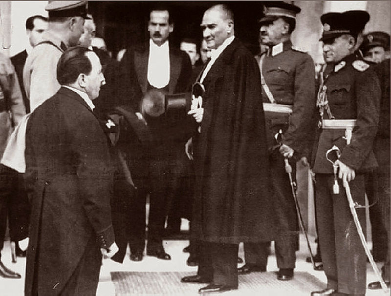 Mustafa Kemal Atatürk'ün giyim tarzı