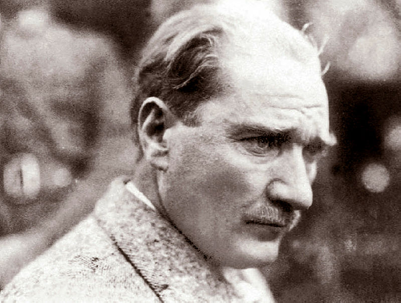 Mustafa Kemal Atatürk'ün giyim tarzı