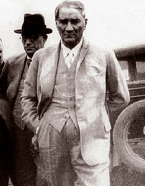 Mustafa Kemal Atatürk'ün giyim tarzı