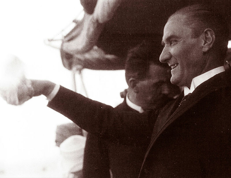 Mustafa Kemal Atatürk'ün giyim tarzı