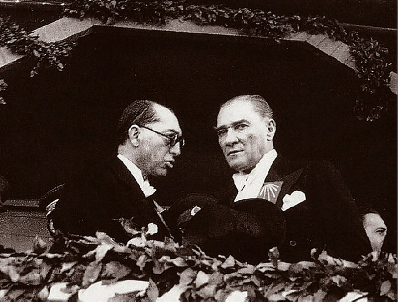 Mustafa Kemal Atatürk'ün giyim tarzı