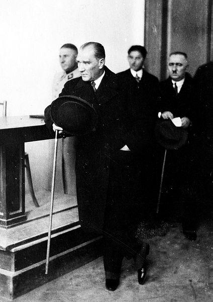 Mustafa Kemal Atatürk'ün giyim tarzı