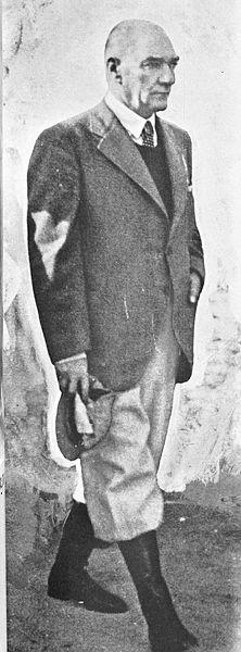 Mustafa Kemal Atatürk'ün giyim tarzı