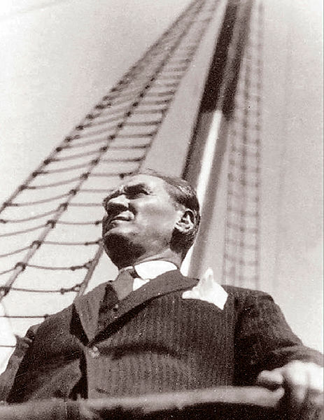 Mustafa Kemal Atatürk'ün giyim tarzı