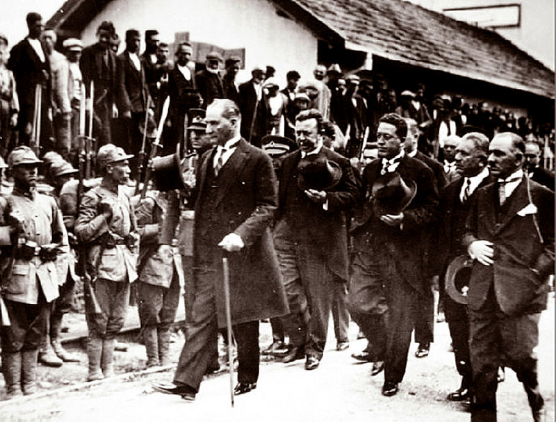 Mustafa Kemal Atatürk'ün giyim tarzı