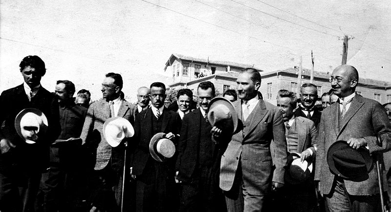 Mustafa Kemal Atatürk'ün giyim tarzı
