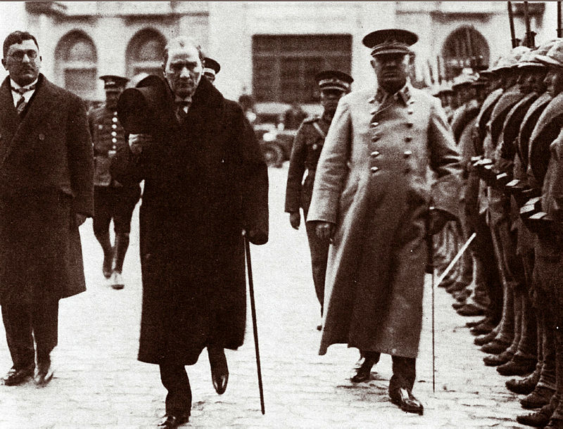 Mustafa Kemal Atatürk'ün giyim tarzı