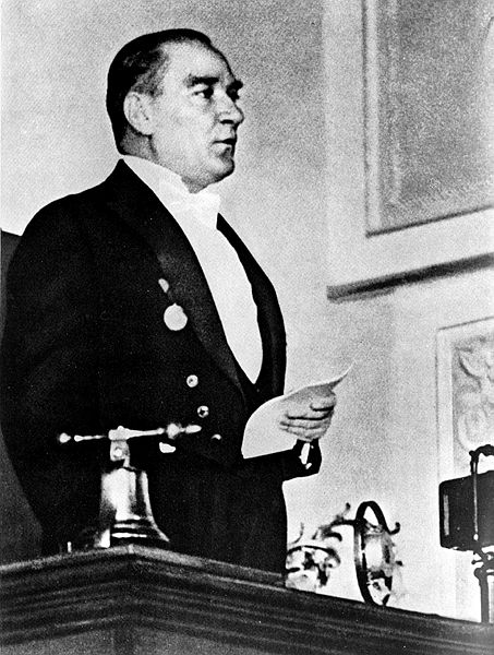 Mustafa Kemal Atatürk'ün giyim tarzı