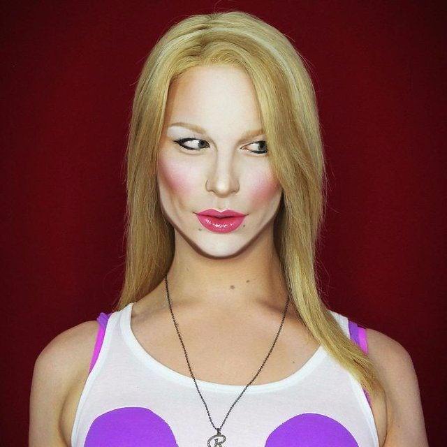 Binbir surat makyaj sanatçısı