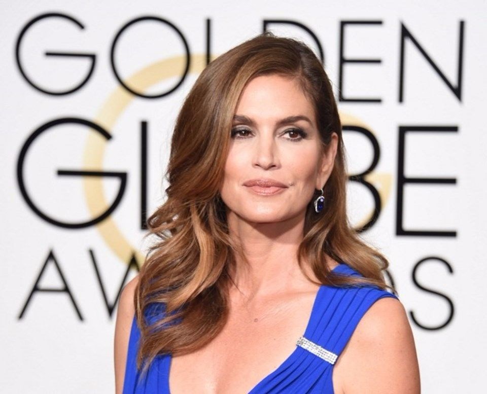 Cindy Crawford nasıl formda kalıyor?