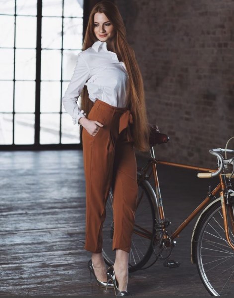 Saçlarını kaybetmek üzereyken Rapunzel oldu