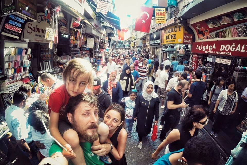 Motosiklet ile ailecek dünya turu