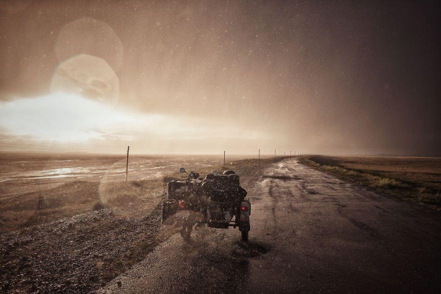 Motosiklet ile ailecek dünya turu