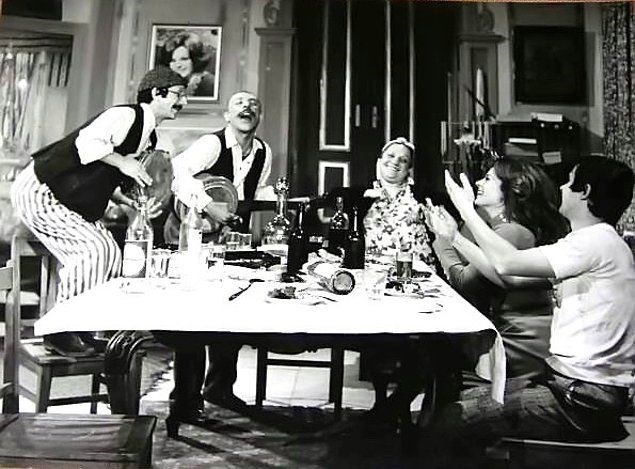 Münir Özkul'un unutulmaz filmleri 