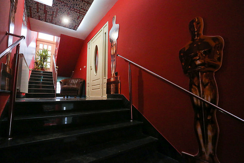 Oscar kazanan fimlerin "içinde" uyuyorlar