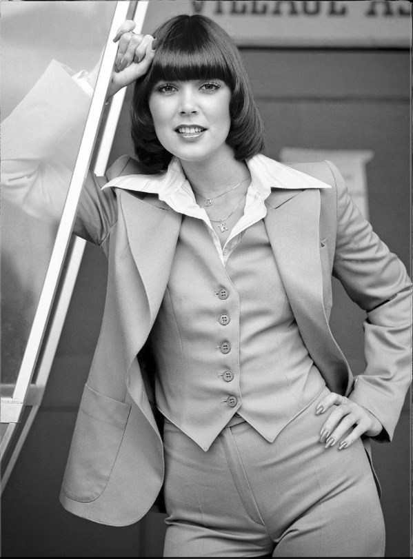 Kendall Jenner ile Kris Jenner'ın benzerliği şaşırttı