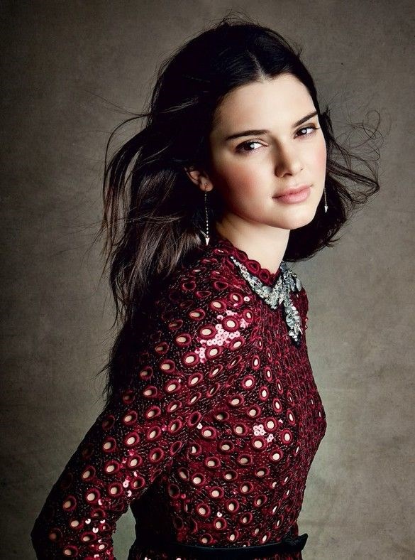 Kendall Jenner ile Kris Jenner'ın benzerliği şaşırttı