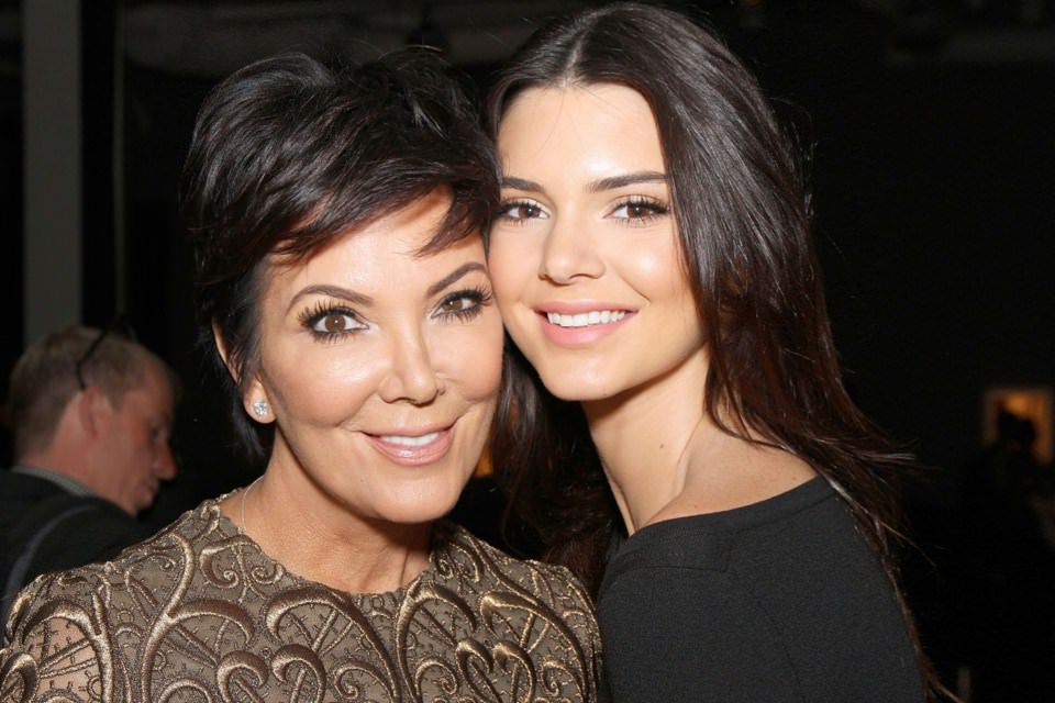 Kendall Jenner ile Kris Jenner'ın benzerliği şaşırttı