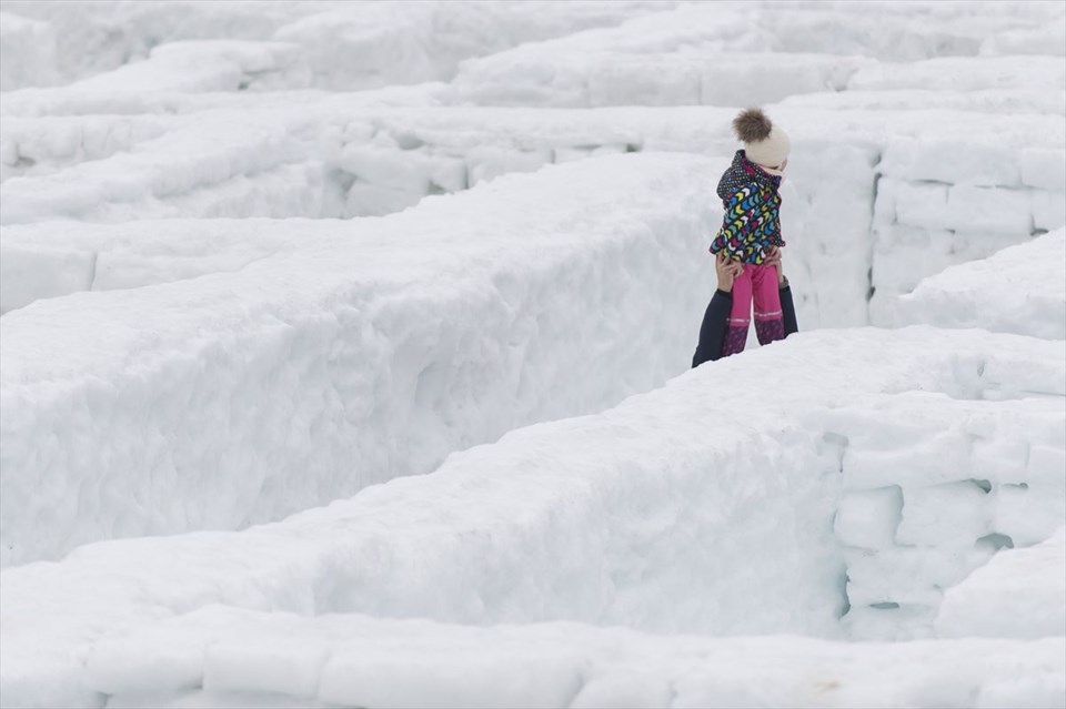 Dünyanın en büyük kar labirenti