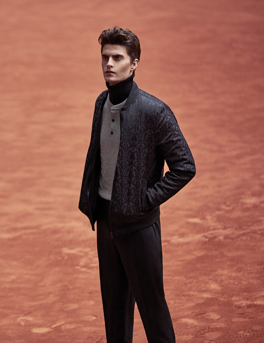 Kendinden emin ve iddialı