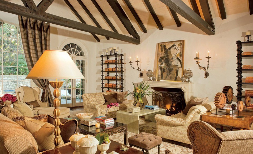 Jennifer Aniston evinin kapılarını açtı