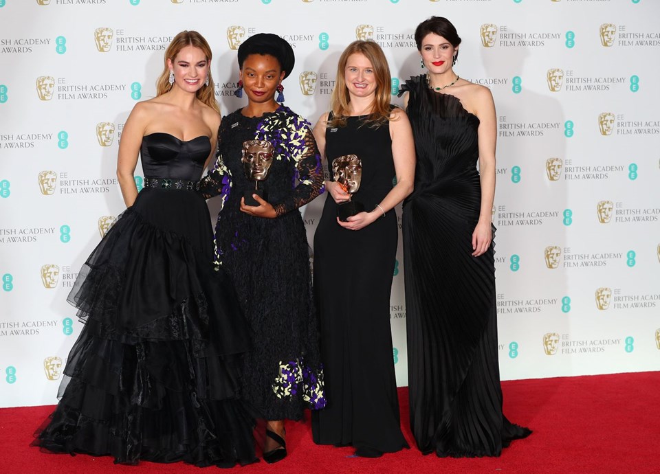 BAFTA ödül töreninde şıklık yarışı