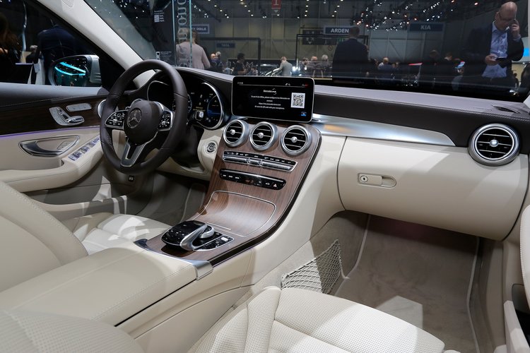 Mercedes-Benz C serisi ile tanışma vakti