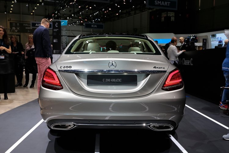 Mercedes-Benz C serisi ile tanışma vakti