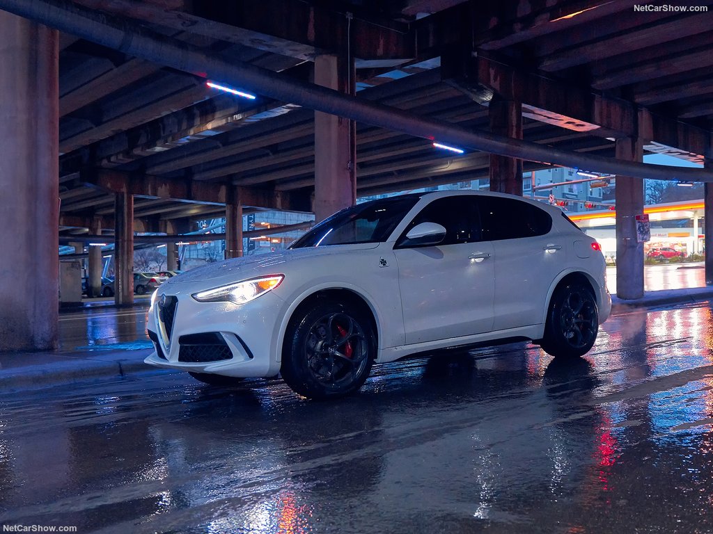 2018 Alfa Romeo Stelvio Quadrifoglio