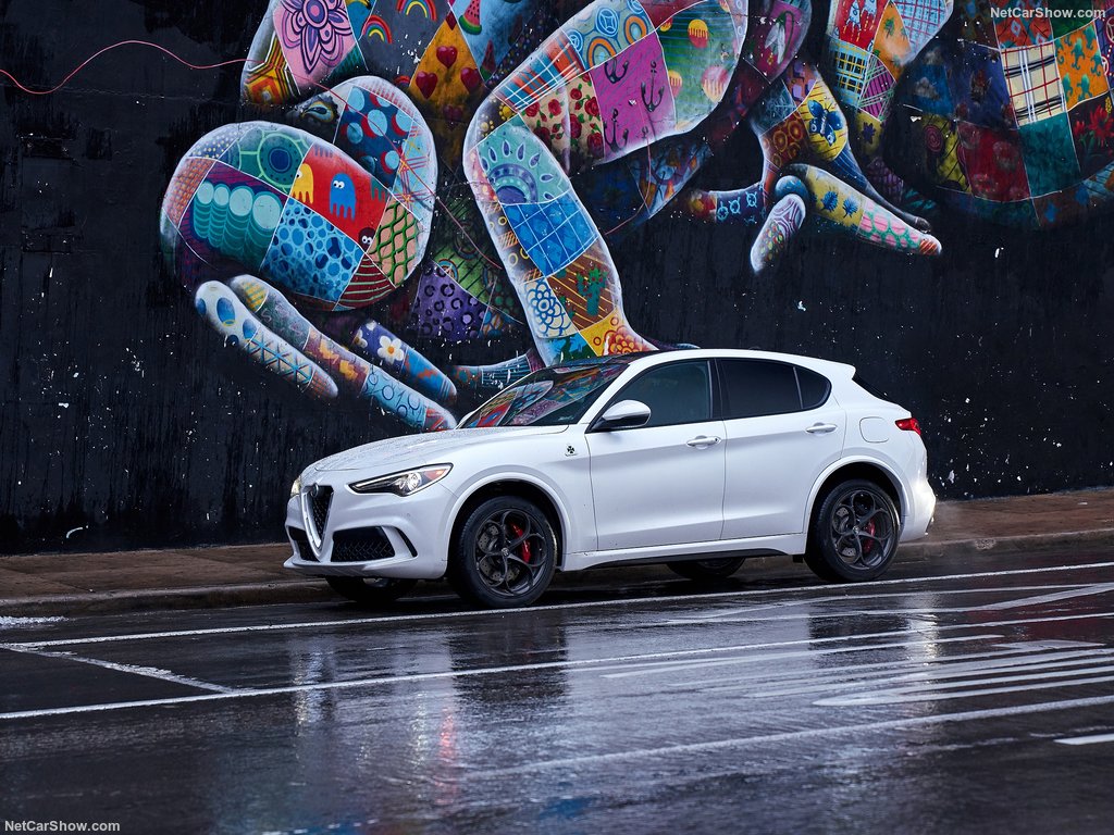 2018 Alfa Romeo Stelvio Quadrifoglio