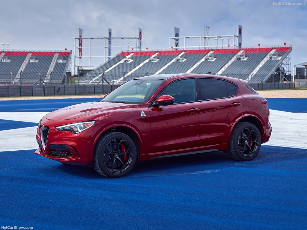 2018 Alfa Romeo Stelvio Quadrifoglio