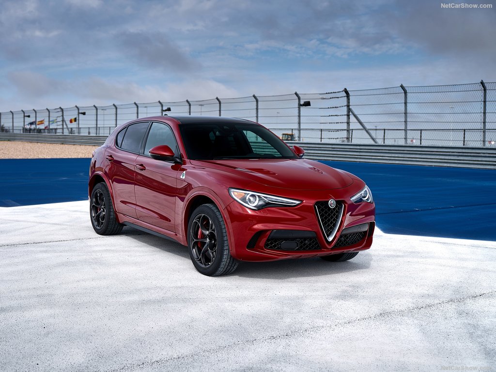 2018 Alfa Romeo Stelvio Quadrifoglio