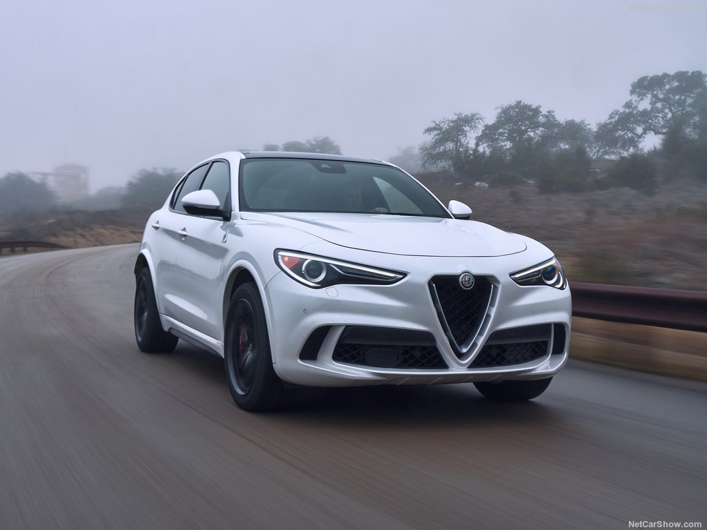 2018 Alfa Romeo Stelvio Quadrifoglio