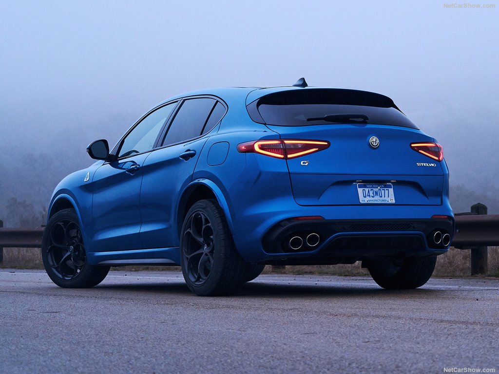 2018 Alfa Romeo Stelvio Quadrifoglio