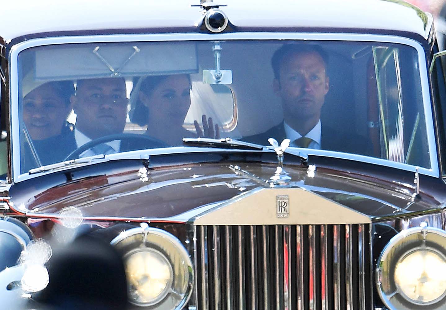 Prens Harry ve Meghan Markle evlendi