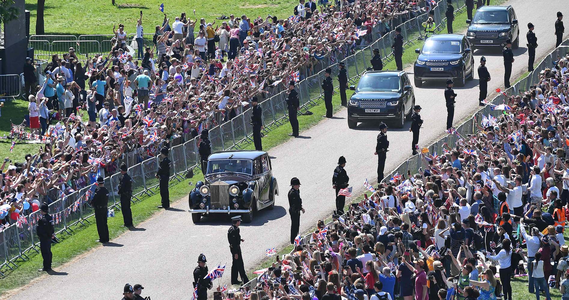 Prens Harry ve Meghan Markle evlendi